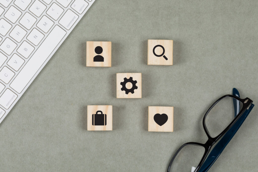 Non trovo lavoro. Perchè?
A volte la risposta è tecnica (CV, LinkedIn, colloquio).
Altre volte è strategica (settore sbagliato, competenze da aggiornare).
C’è sempre qualcosa che puoi fare per migliorare la situazione.